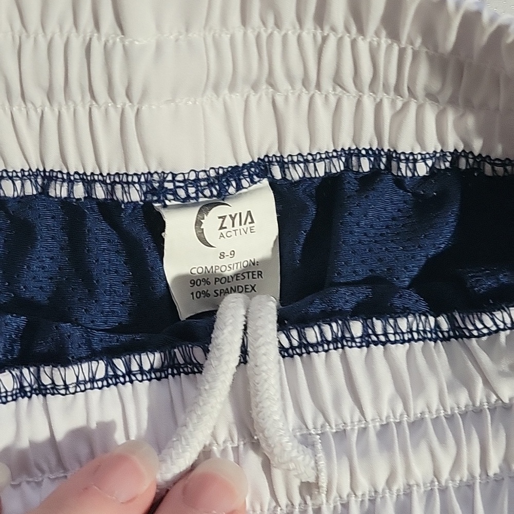 8 Pairs Of Boys Shorts - Picture 10 of 16